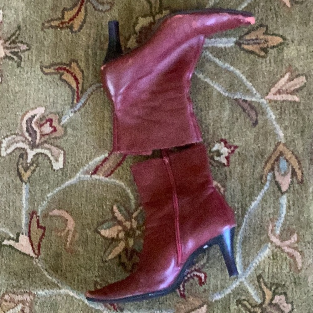 🧨 Red BOOTIES Nicole Footwear SZ 8 1/2 #30742 Made in Brazil